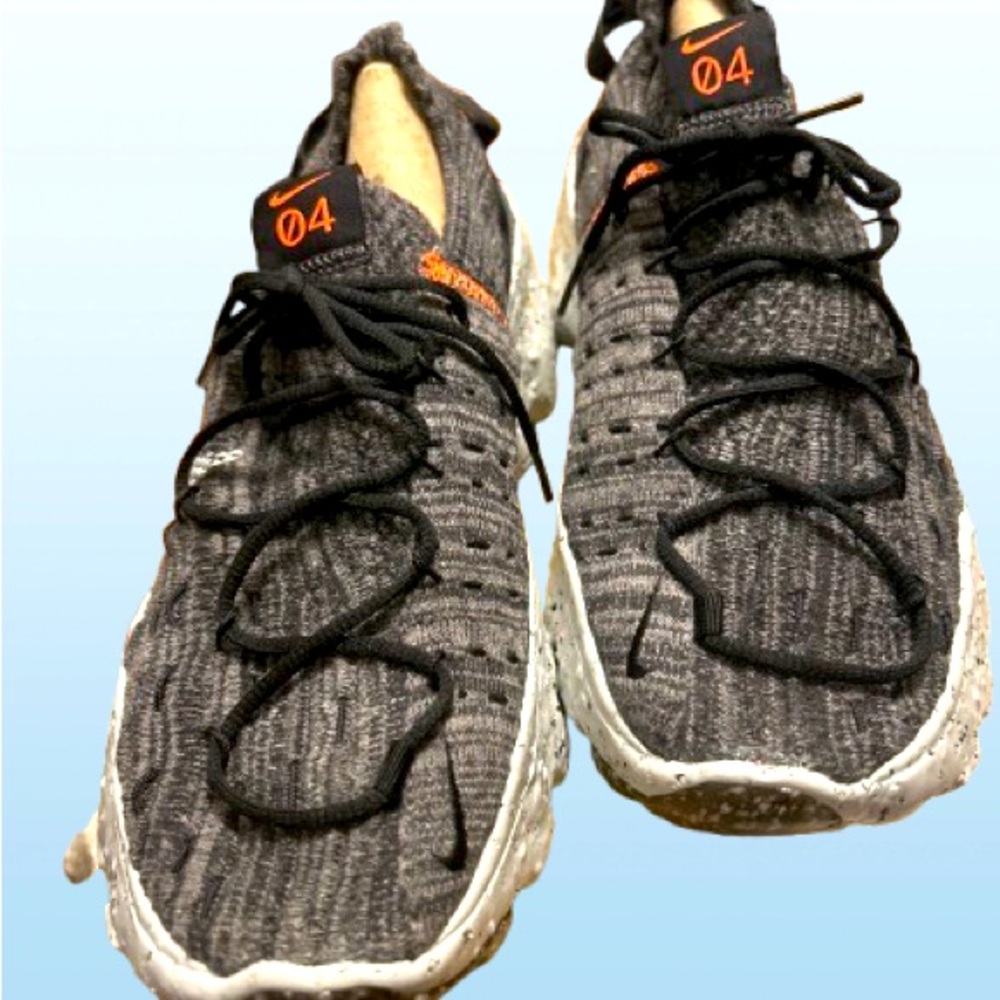 Nike space hippie 04 sneakers size 9m/10.5w was $150 now only $85